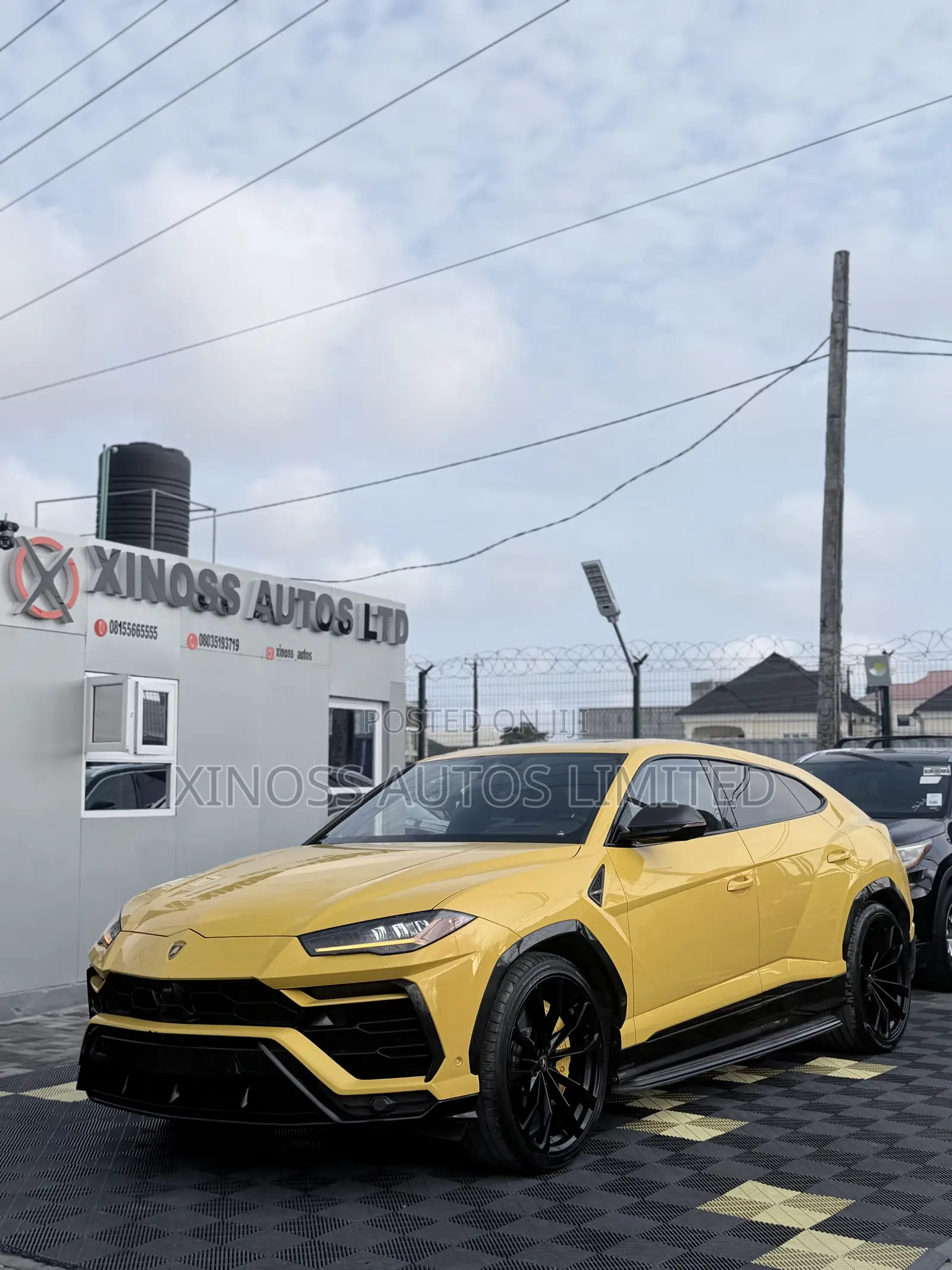 Lamborghini Urus 2022 Yellow