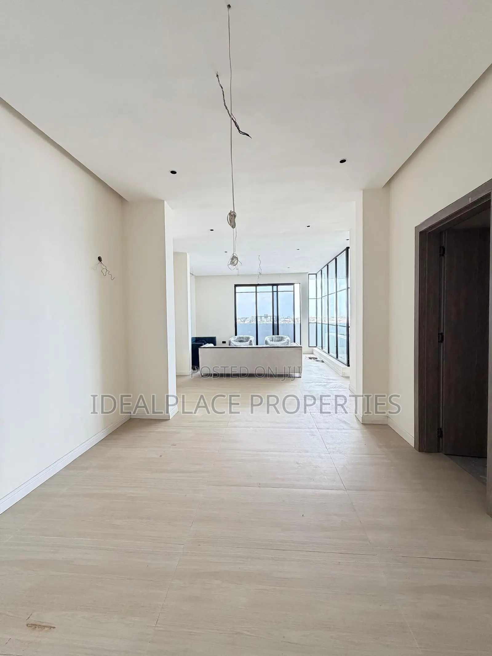 3bdrm Penthouse in Ikate for sale