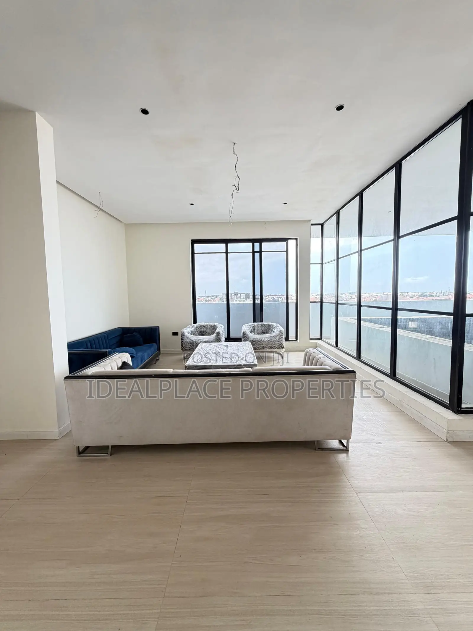 3bdrm Penthouse in Ikate for sale