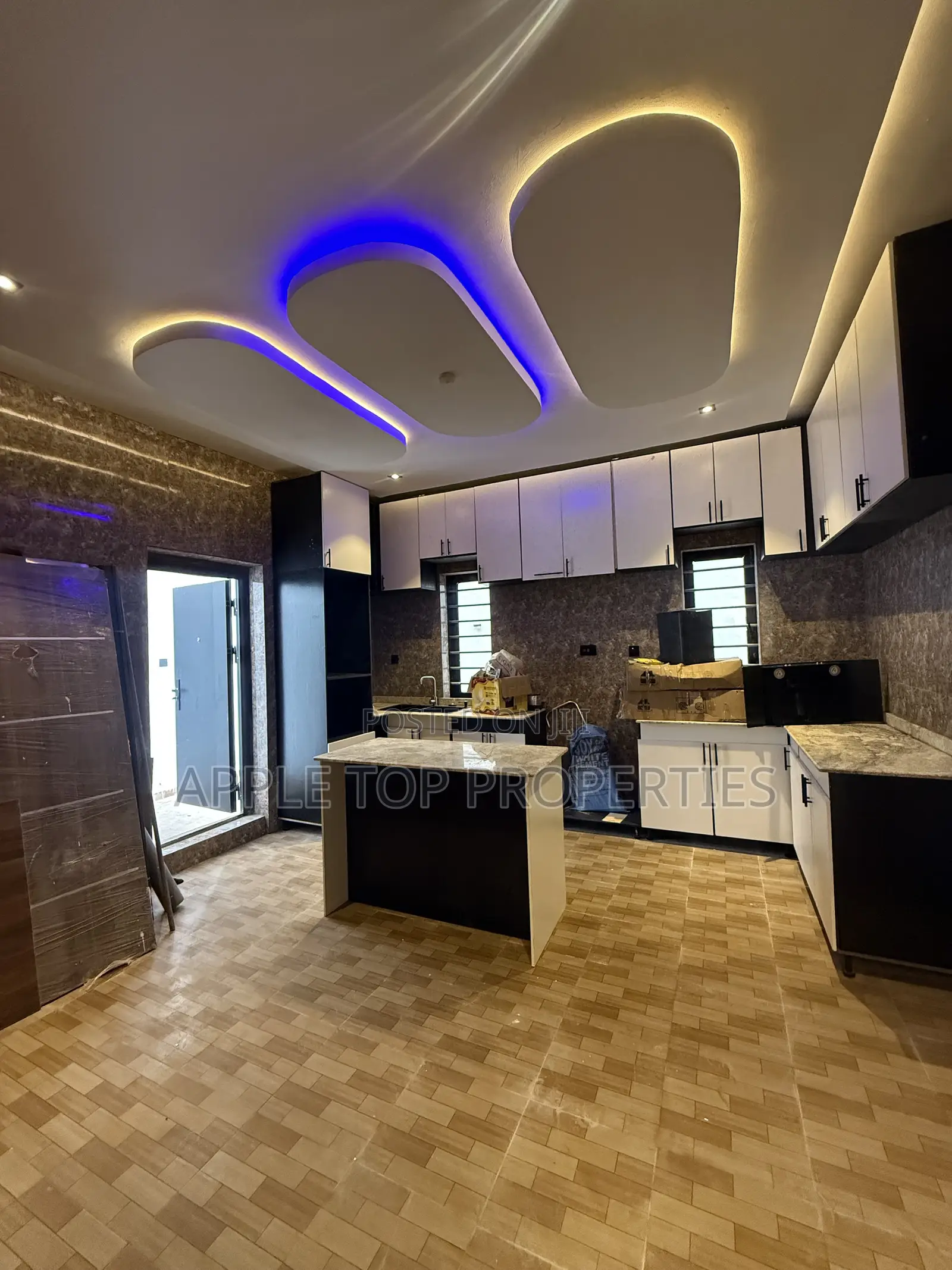 5bdrm Duplex in Trans Ekulu, Enugu for sale