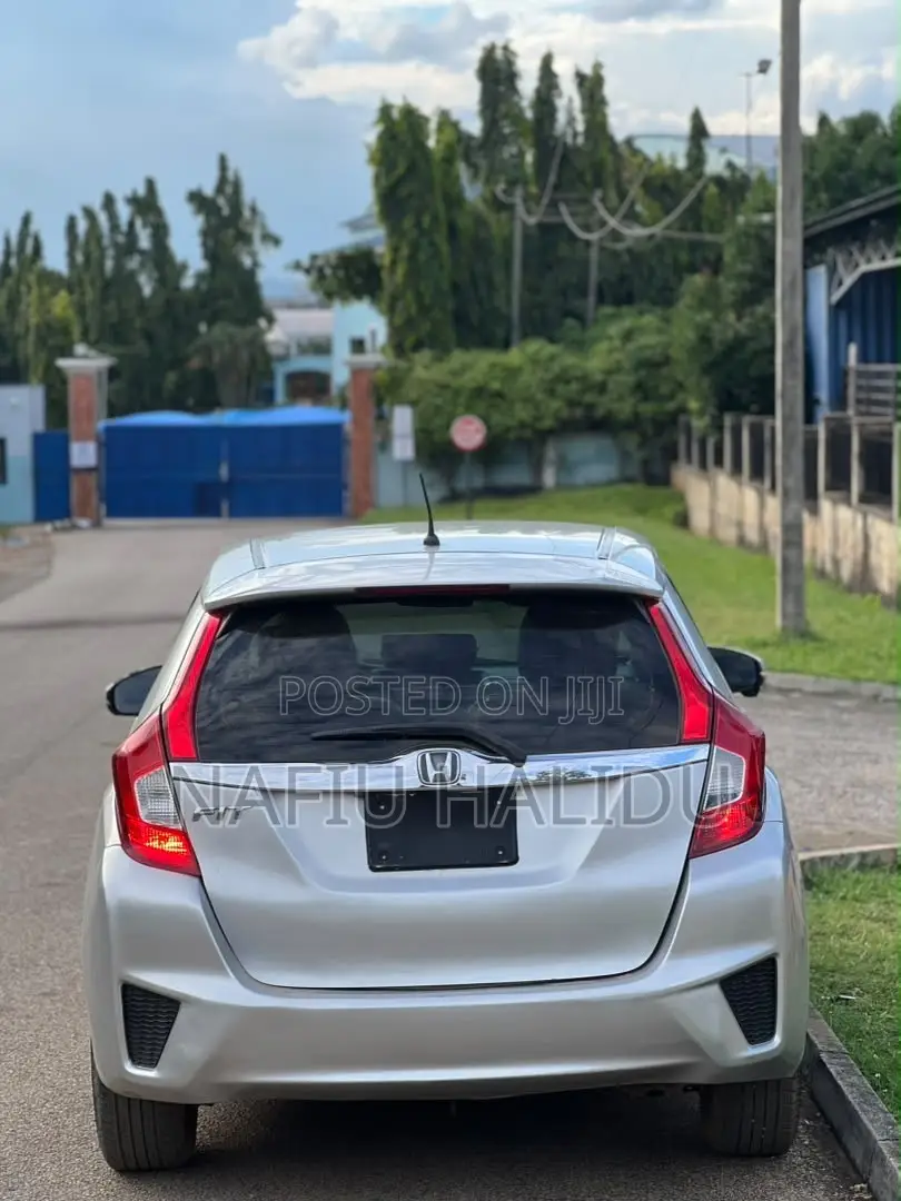 Honda Fit 2017 Silver