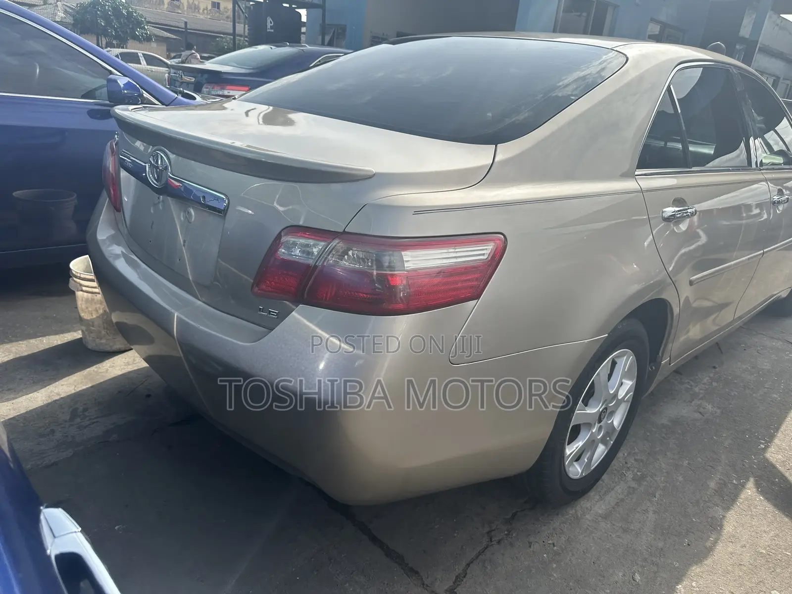 Toyota Camry LE 4dr Sedan (2.4L 4cyl 5A) 2008 Gold