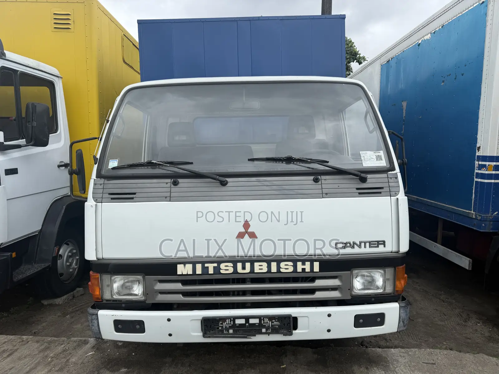 Foreign Used Mitsubishi Canter 5 Bolts 2008 White