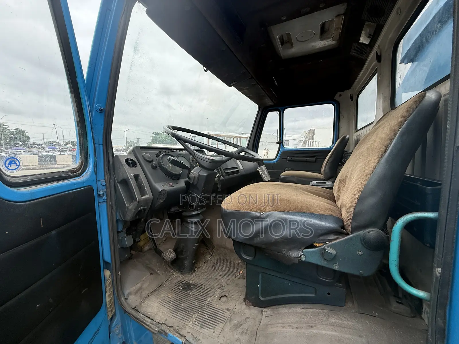 Foreign Used Mercedes Benz Water Tanker Truck.