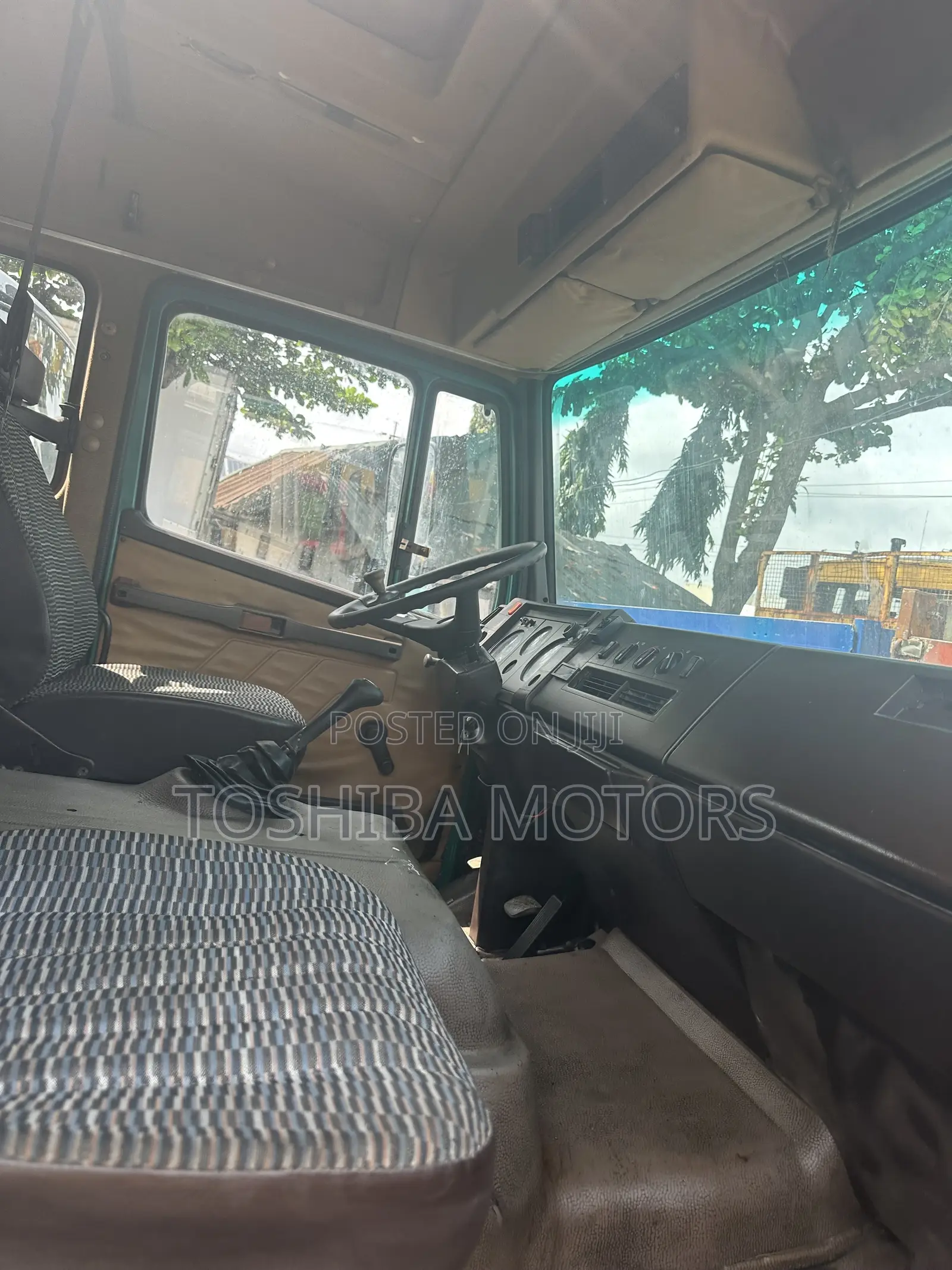 Mercedes Benz 814 Truck