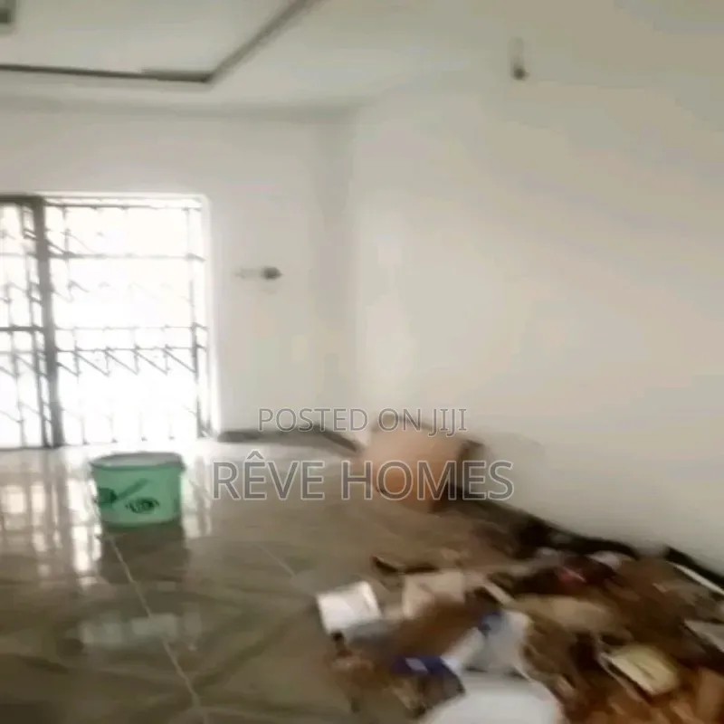 3bdrm Block of Flats in Ifako-Gbagada for rent