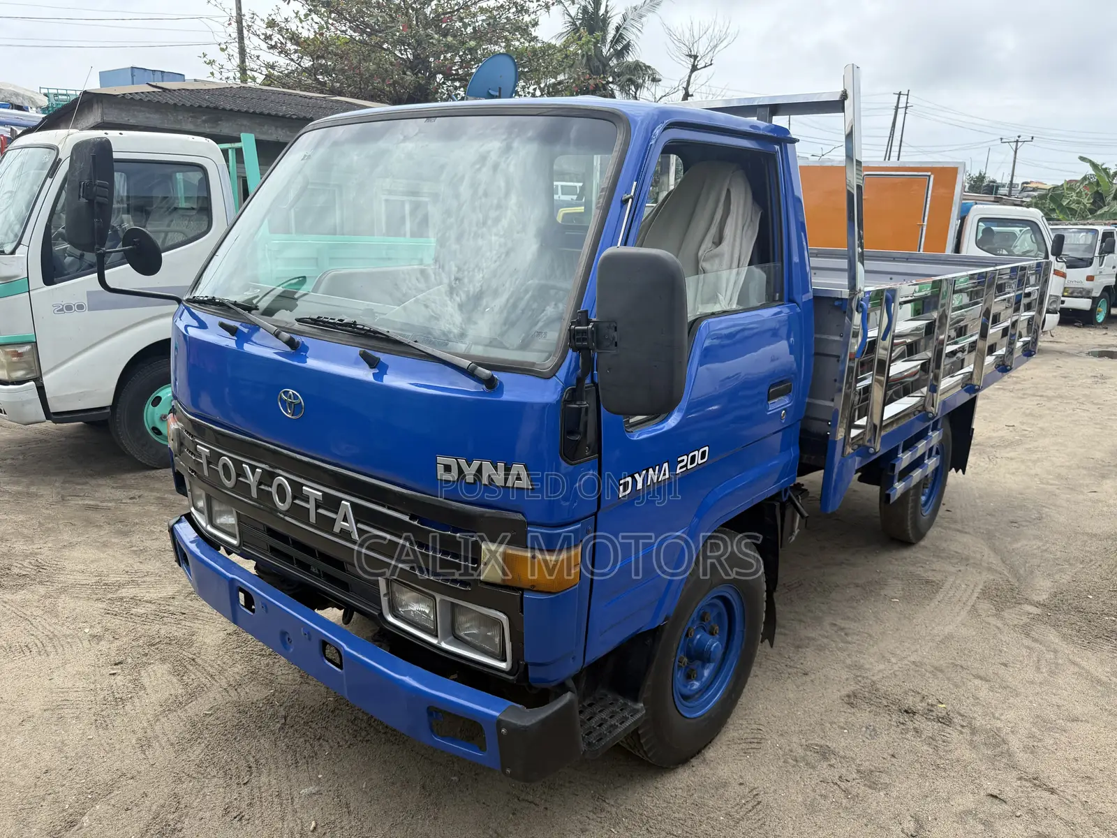 Foreign Used Toyota Dyna 200 Mini Truck.