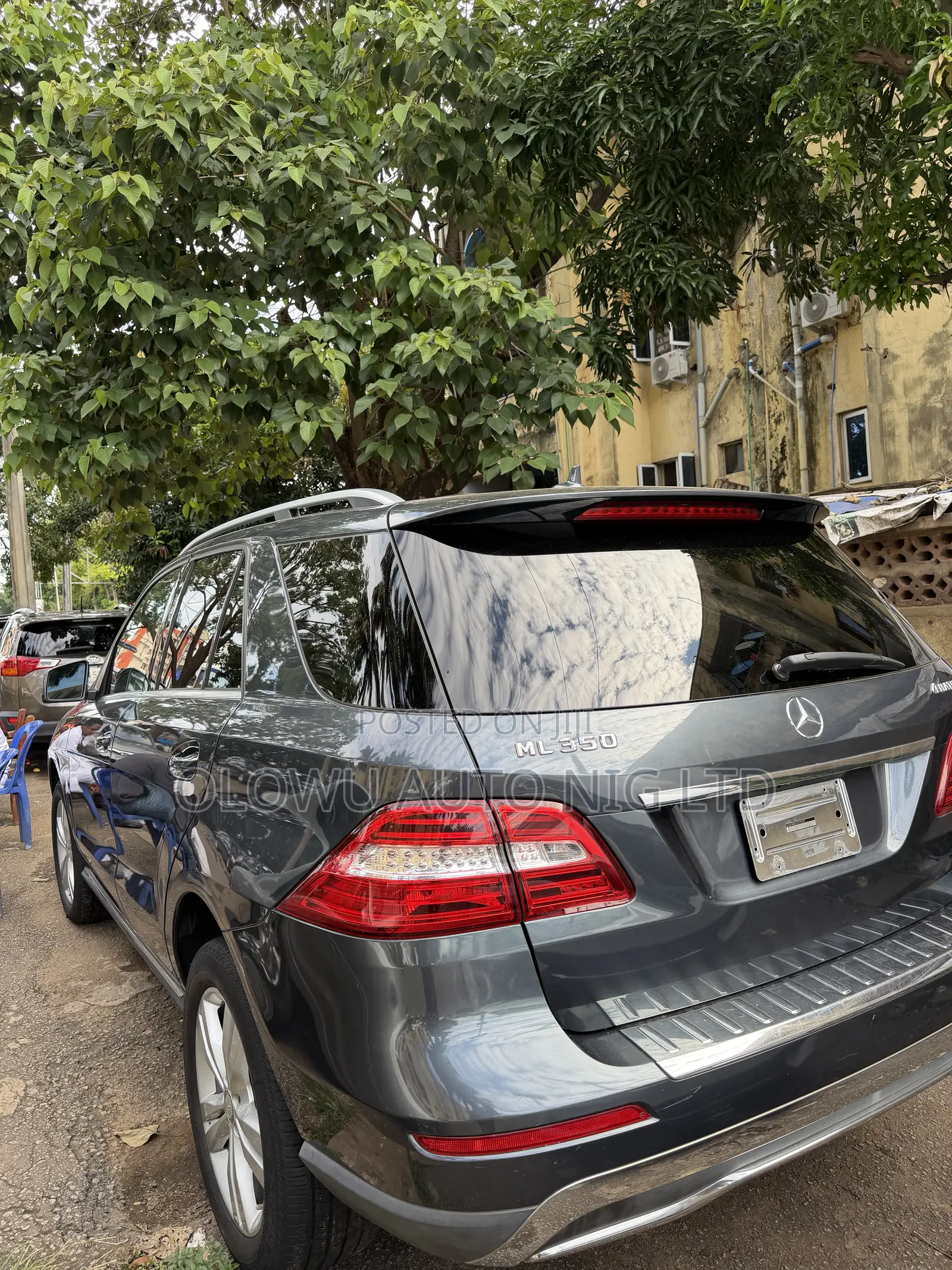 Mercedes-Benz M Class ML550 4MATIC 4dr SUV AWD (4.7L 8cyl Turbo 7A)