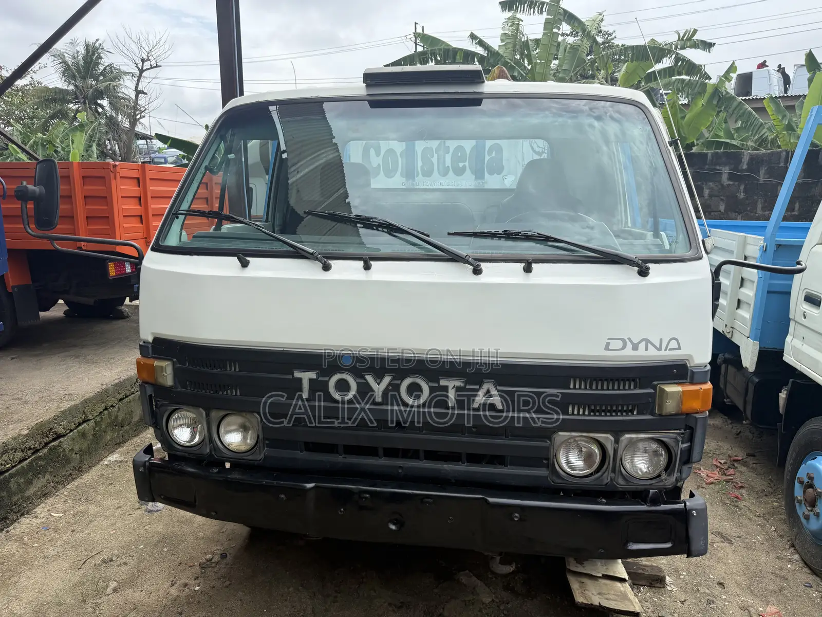 Foreign Used Toyota Dyna 300 Mini Truck.