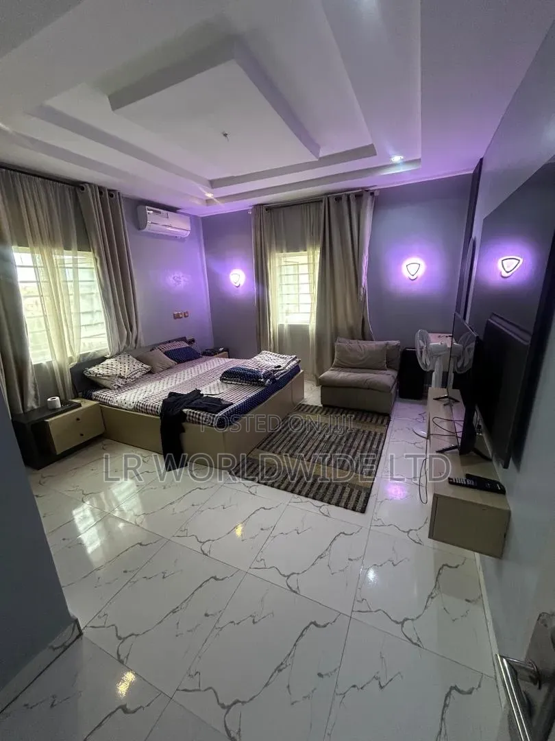 3bdrm Block of Flats in Sabon Lugbe for sale