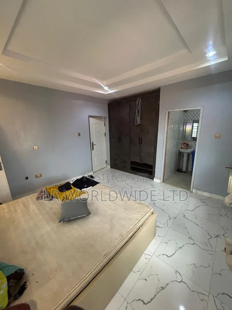 3bdrm Block of Flats in Sabon Lugbe for sale
