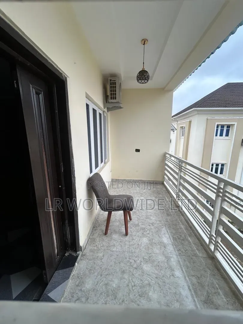3bdrm Block of Flats in Sabon Lugbe for sale