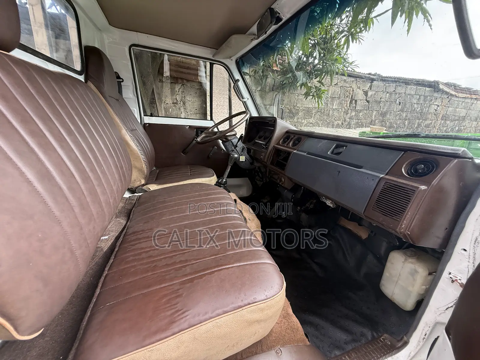 Foreign Used Toyota Dyna 150 Mini Truck.