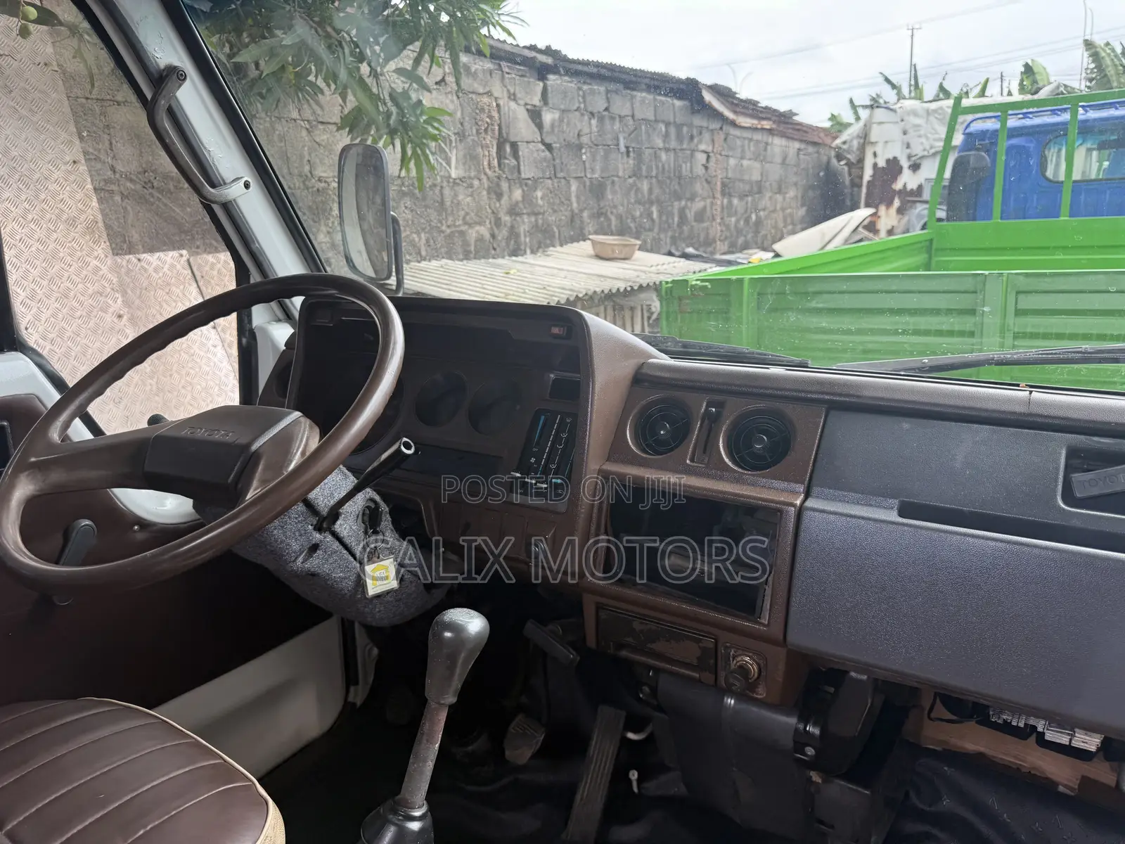 Foreign Used Toyota Dyna 150 Mini Truck.