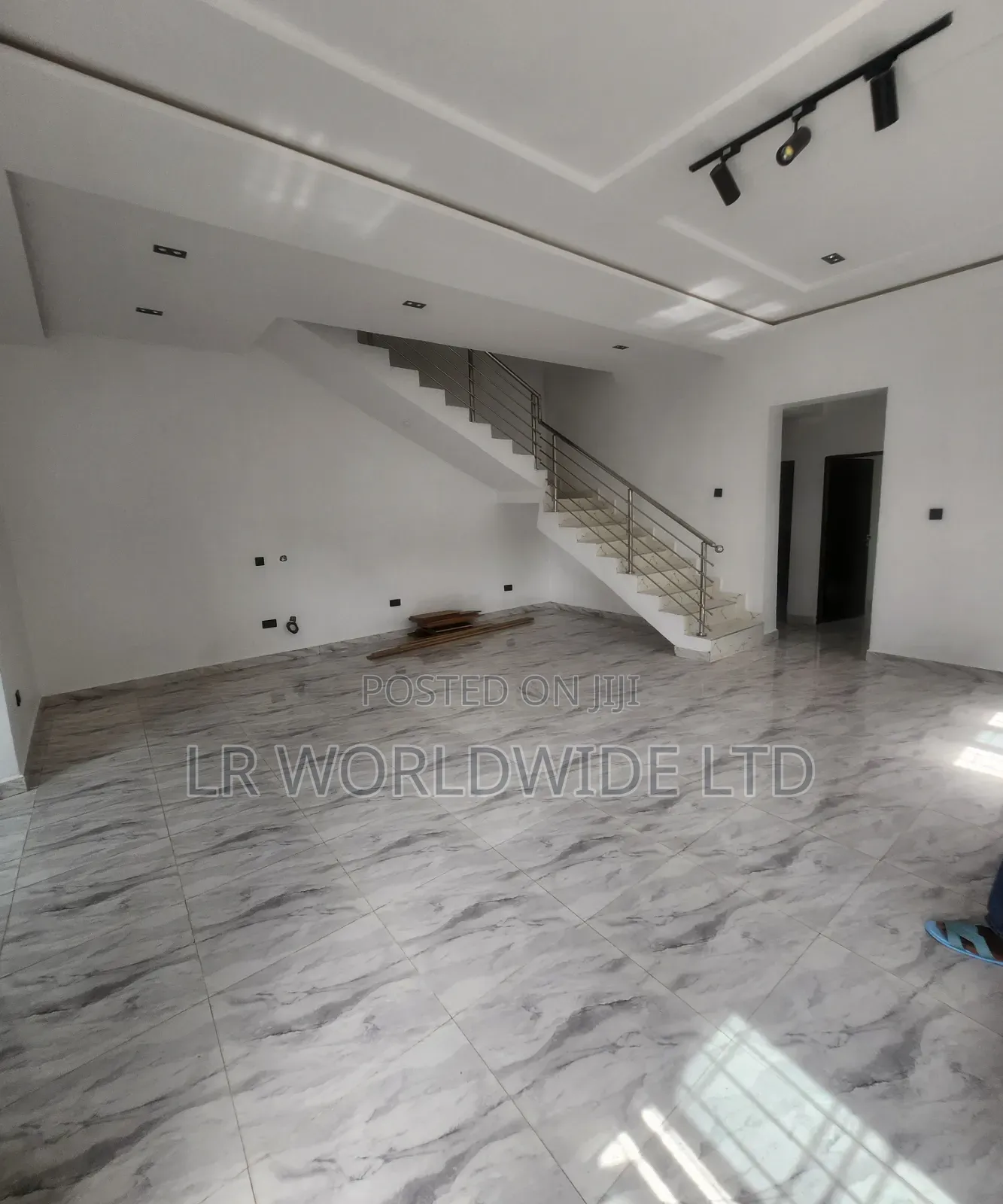 4bdrm Duplex in Palmheights, Sabon Lugbe for rent