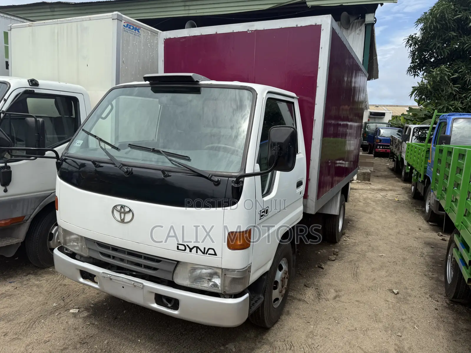 Foreign Used Toyota Dyna Cover Body Mini Truck.