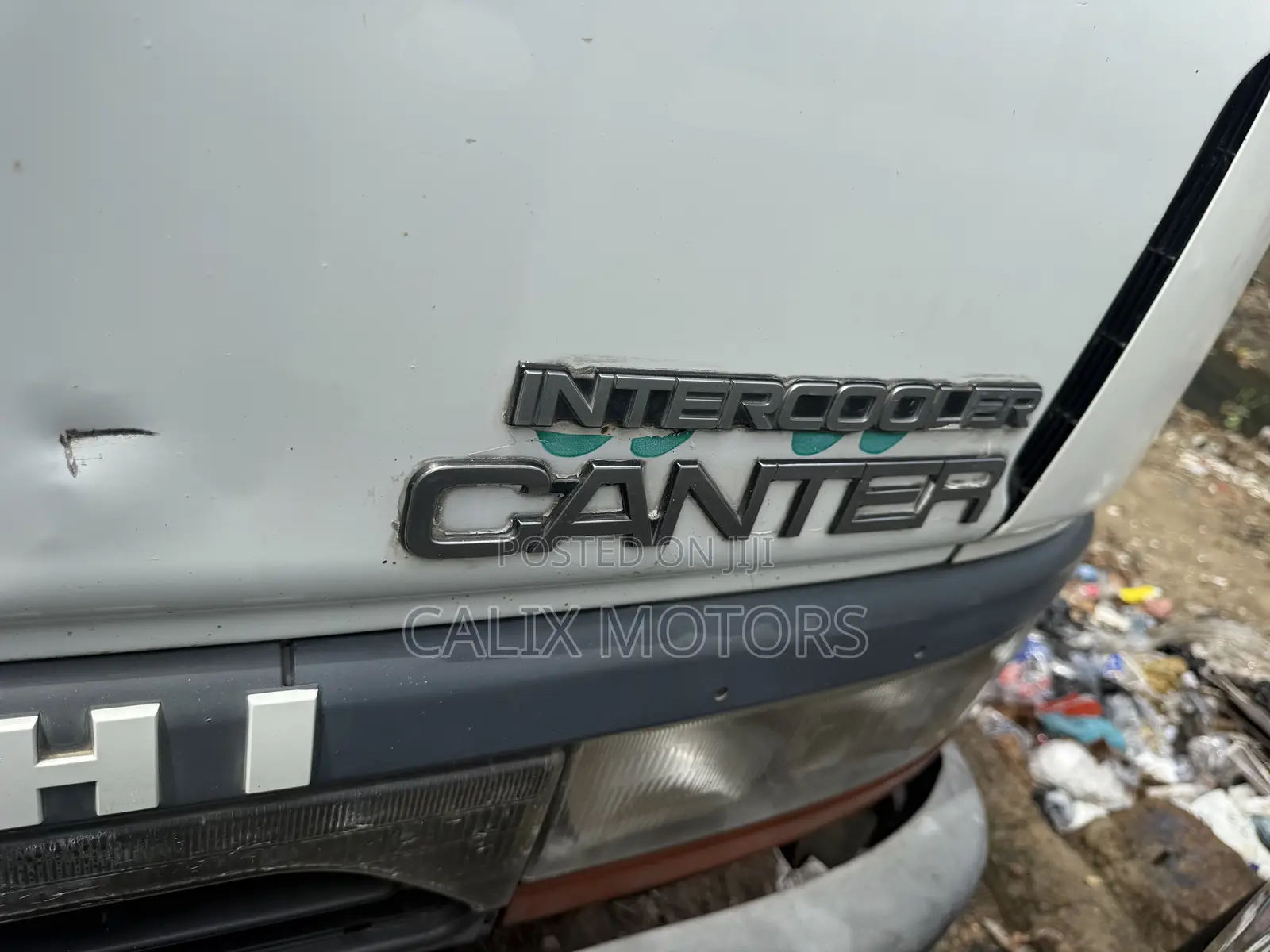 Foreign Used Mitsubishi Canter Mini Truck 6 Tyres.