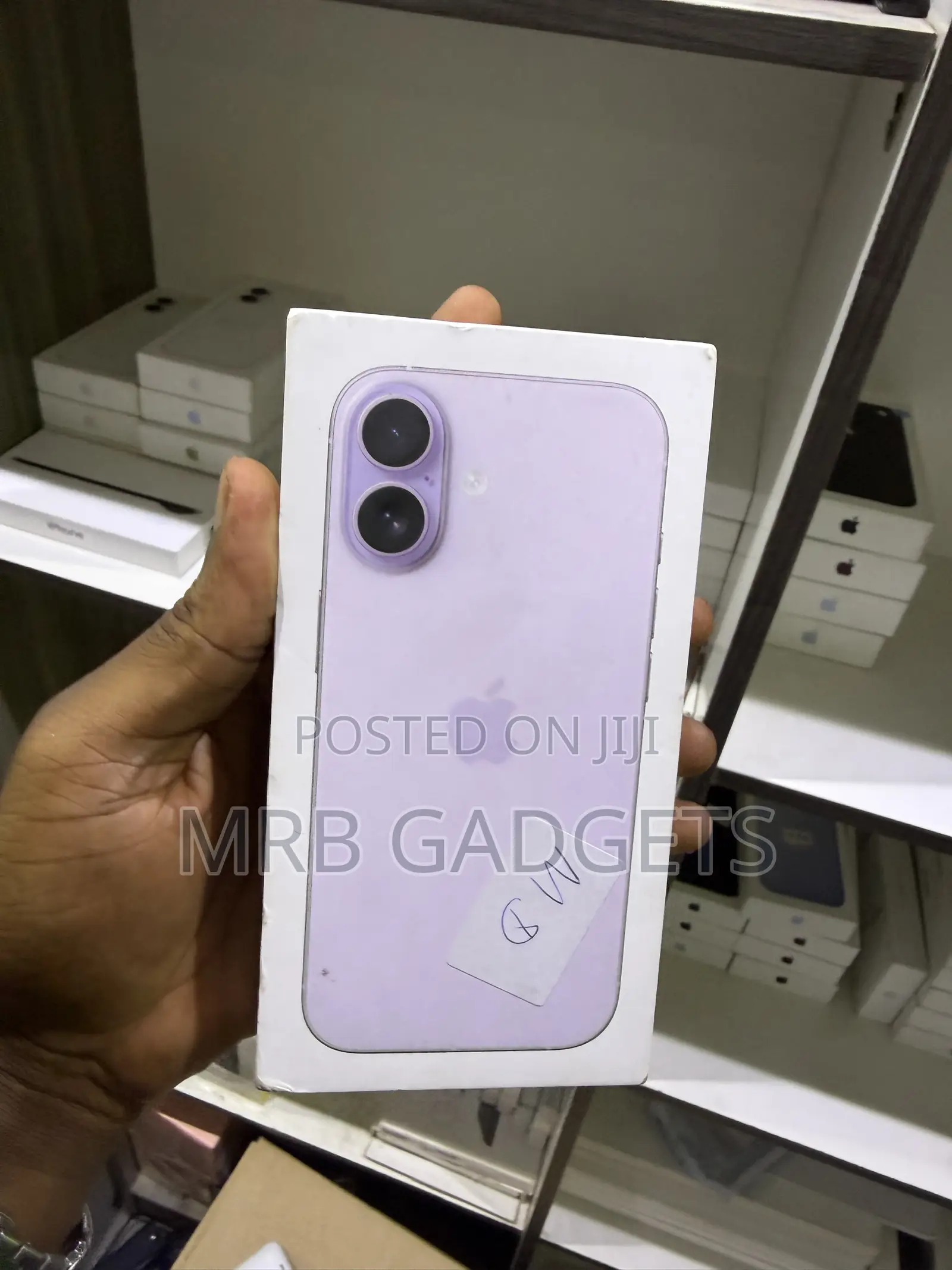 New Apple iPhone 17 256 GB Green