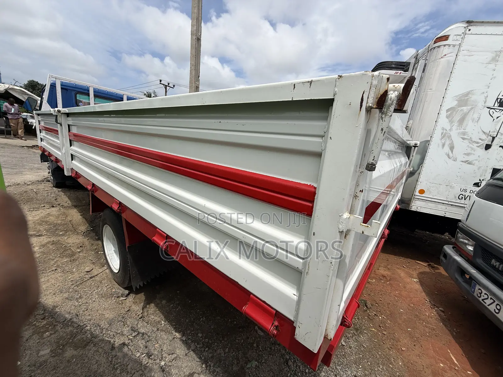 New Entry Foreign Used Mitsubishi Canter Mini Truck.