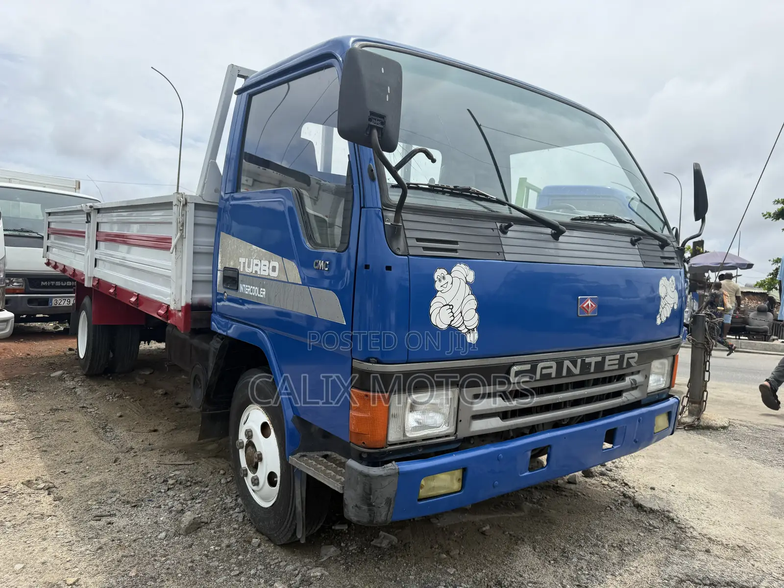 New Entry Foreign Used Mitsubishi Canter Mini Truck.