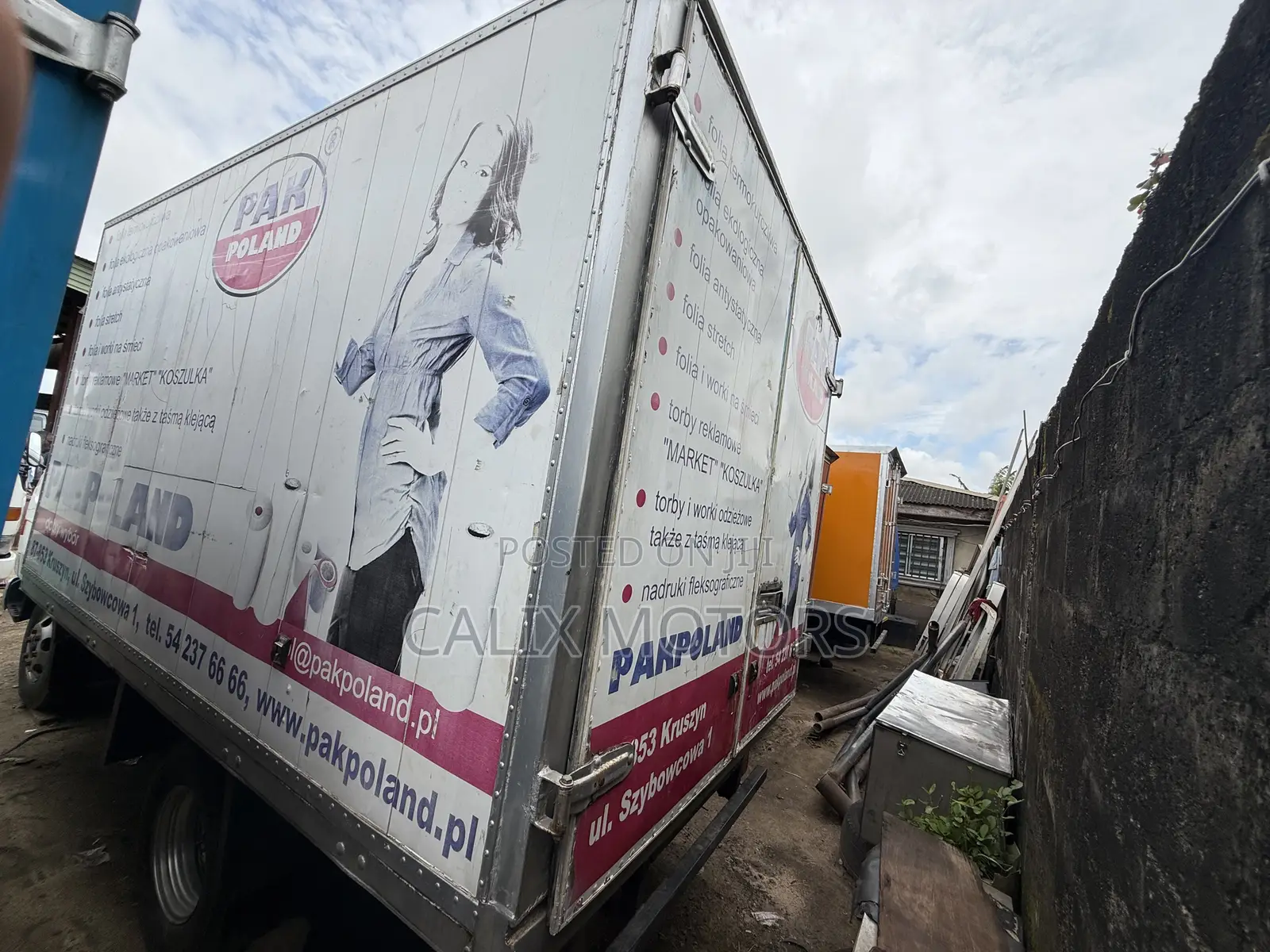 Foreign Used Toyota Dyna Cover Body Mini Truck.