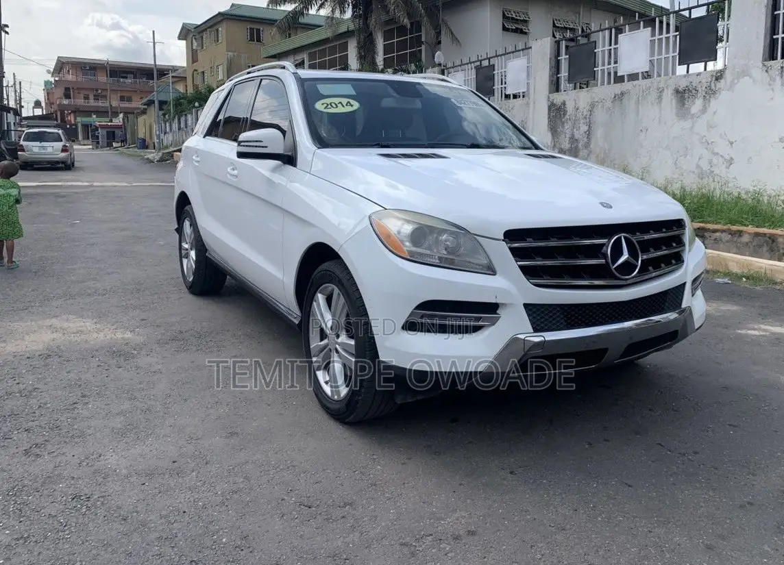 Mercedes-Benz M Class ML350 4MATIC 4dr SUV AWD (3.5L 6cyl 7A) 2014