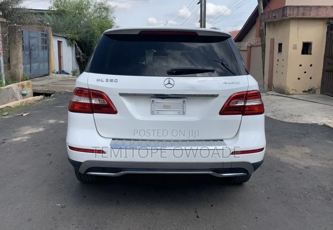 Mercedes-Benz M Class ML350 4MATIC 4dr SUV AWD (3.5L 6cyl 7A) 2014