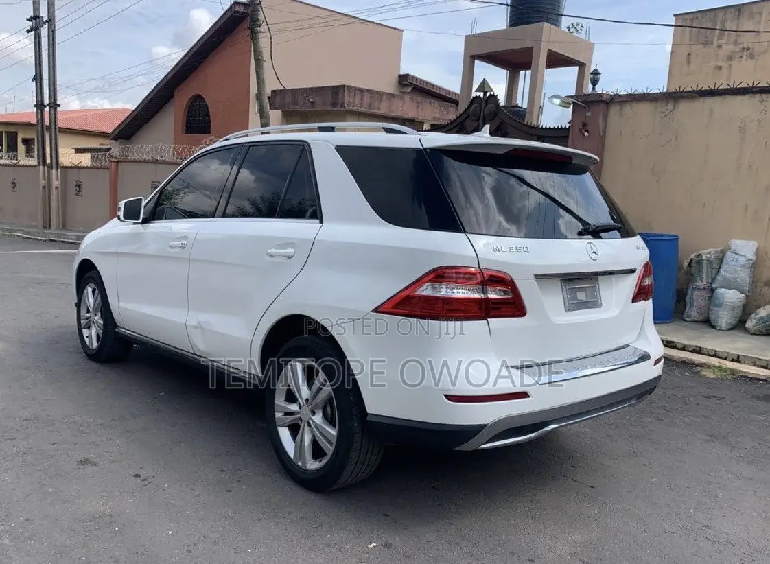 Mercedes-Benz M Class ML350 4MATIC 4dr SUV AWD (3.5L 6cyl 7A) 2014