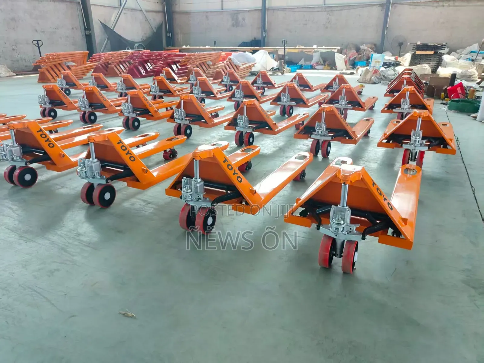 Brand-New, Orange TOYO Manual Hydraulic Hand Pallet 3tons
