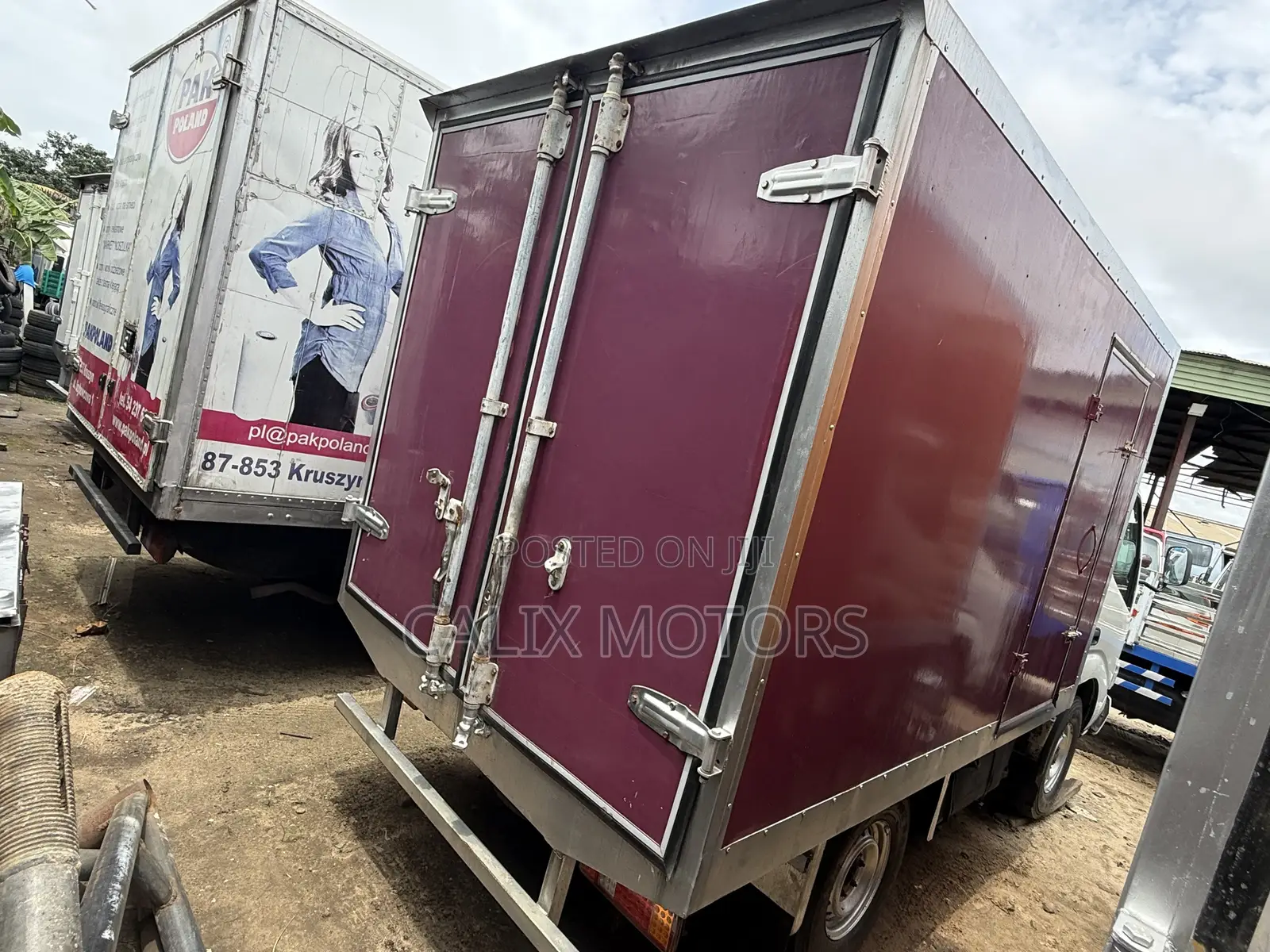 Foreign Used Toyota Dyna Cover Body Mini Truck.
