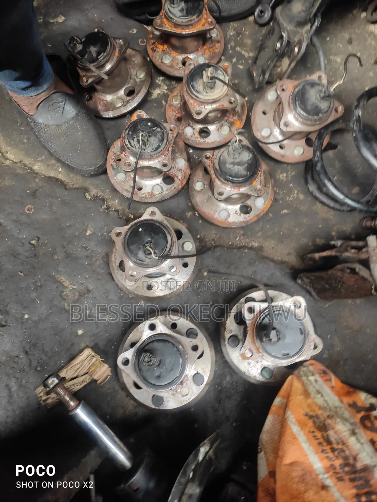 Back Hub Toyota Camry 2010 and Lexus Es 330/350