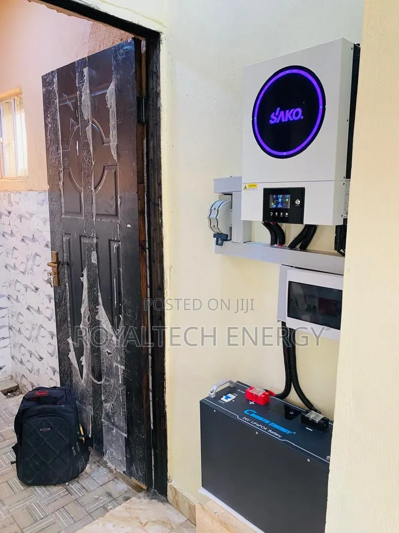 Sako 4.2kva Inverter and Cworth 2.5kwh Lithium Battery 4pcs 650w Panel