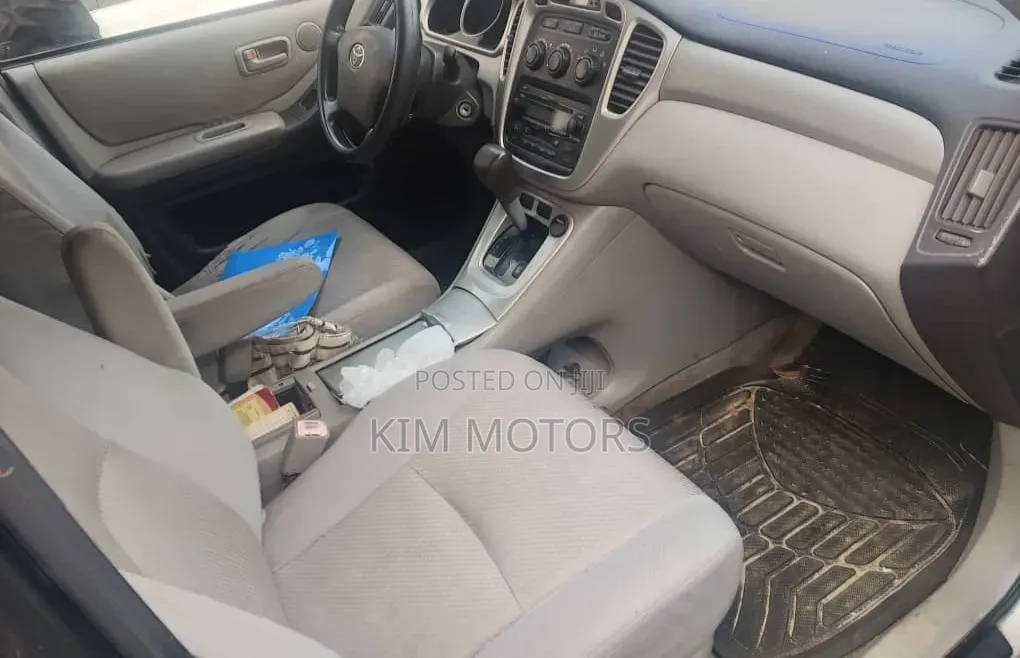 Toyota Highlander Limited V6 2005 Gold