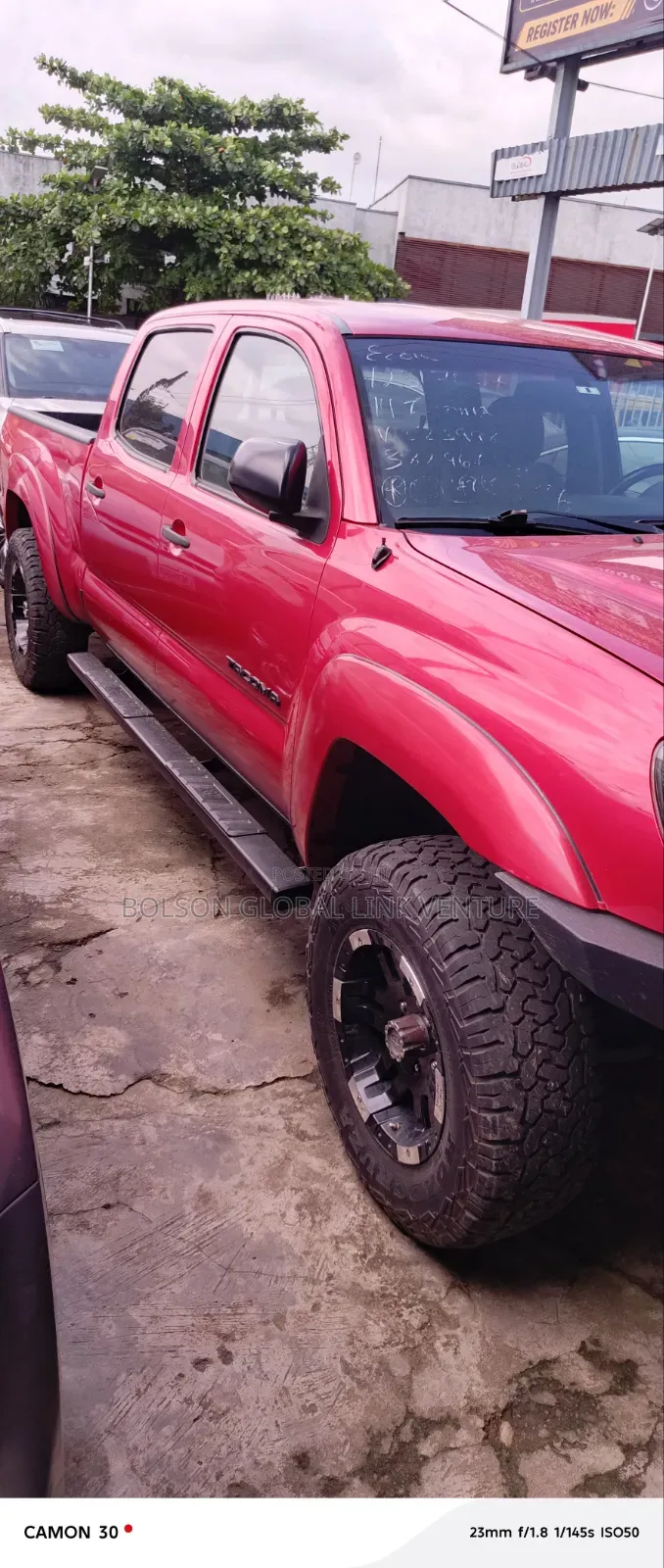 Toyota Tacoma PreRunner V6 4dr Access Cab 6.1 ft. SB (4.0L 6cyl 5A) Red