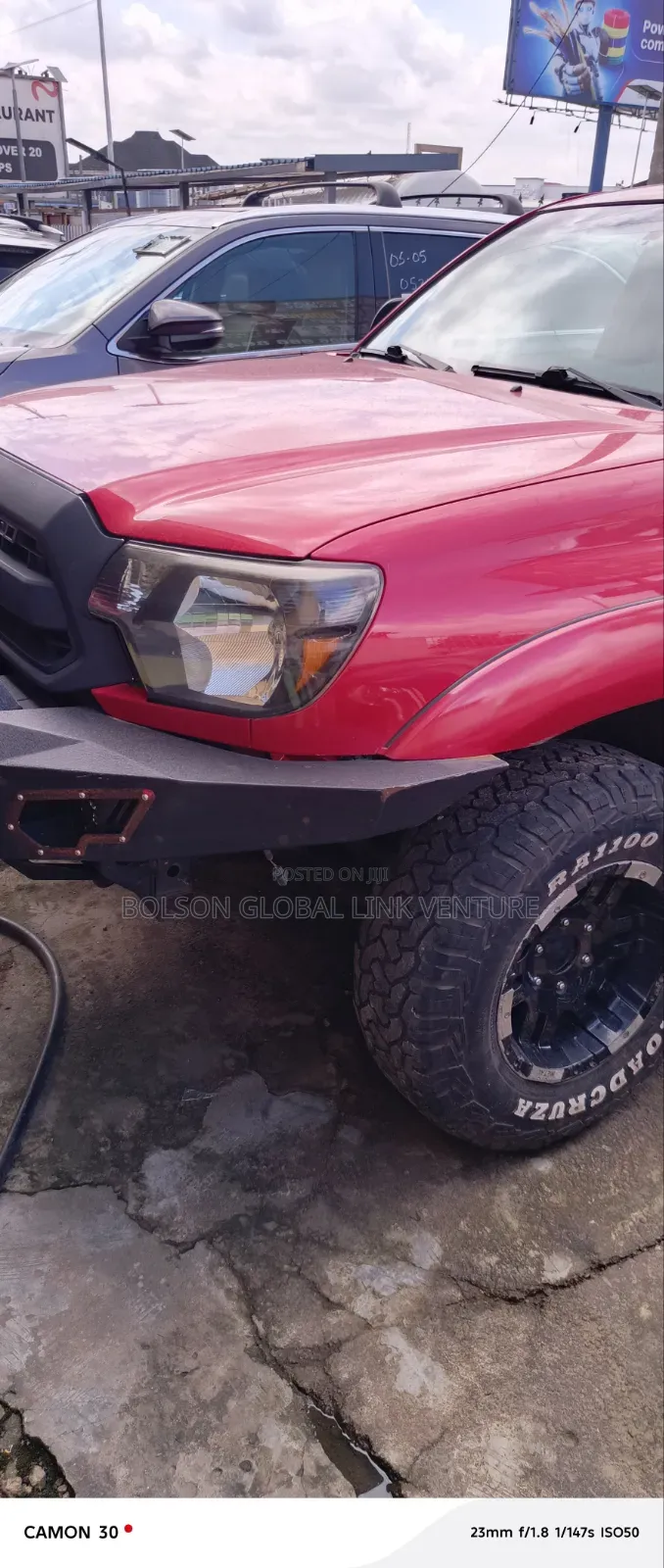 Toyota Tacoma PreRunner V6 4dr Access Cab 6.1 ft. SB (4.0L 6cyl 5A) Red