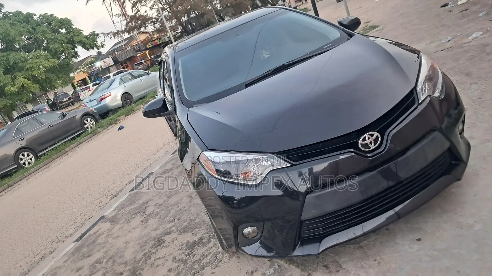 Toyota Corolla LE ECO Premium (1.8L 4cyl CVT) 2016 Black