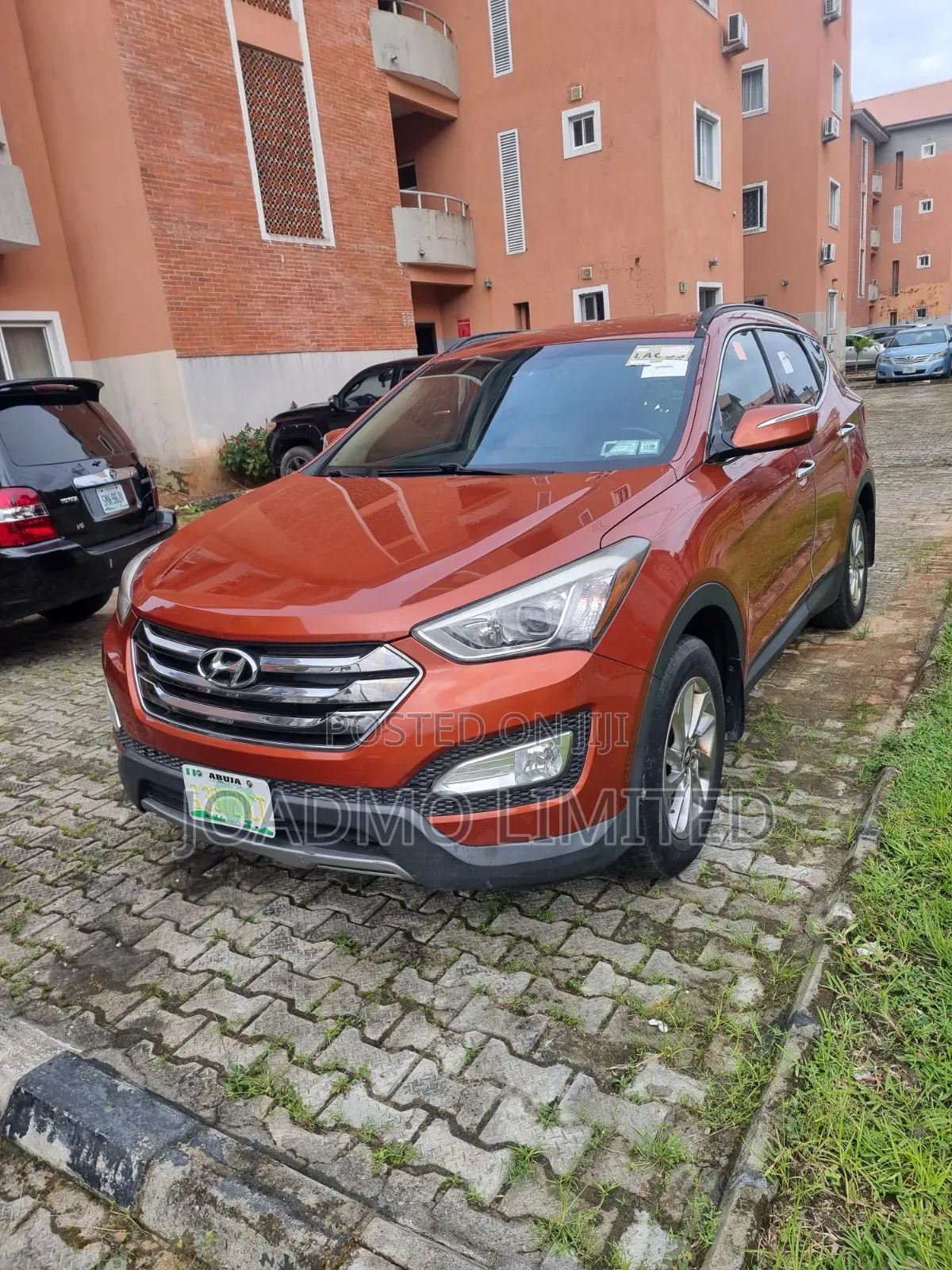 Hyundai Santa Fe 2014 Orange