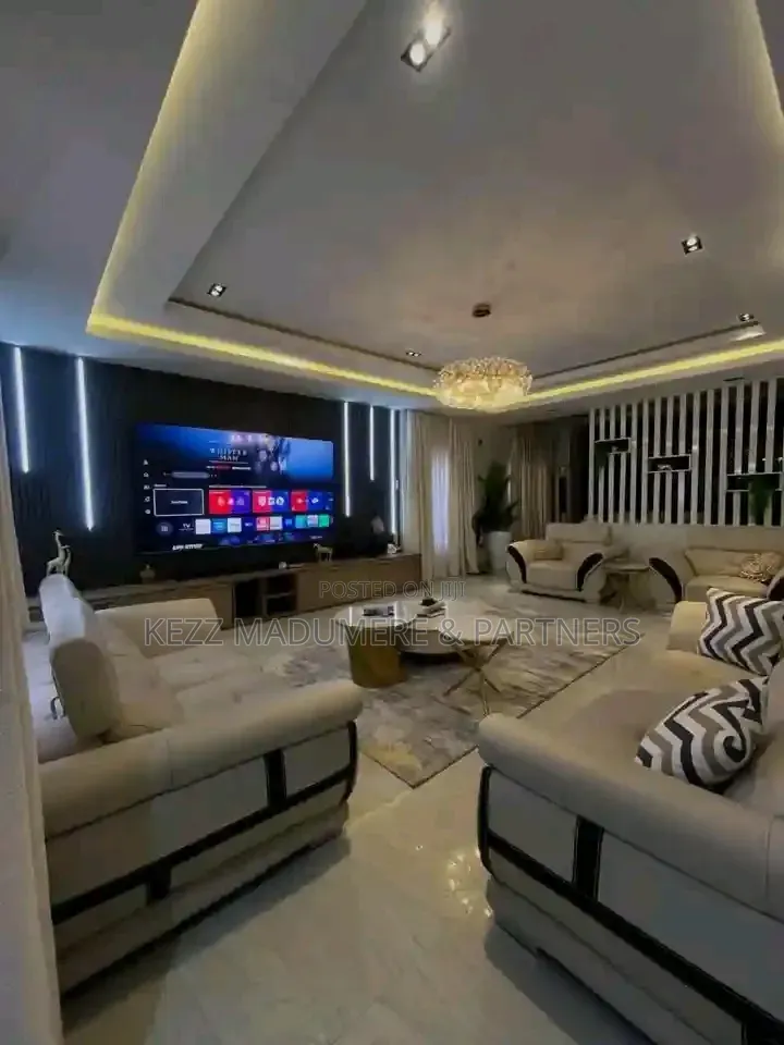 Furnished 5bdrm Duplex in Reefcourt Estate, for sale