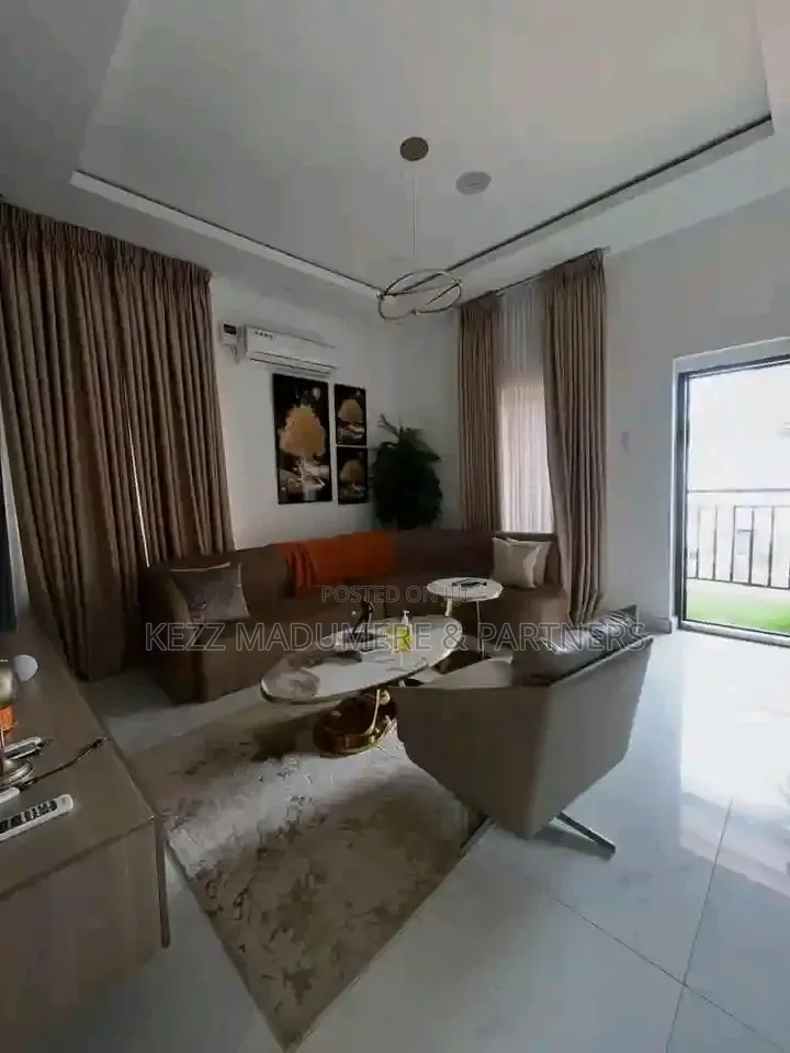 Furnished 5bdrm Duplex in Reefcourt Estate, for sale