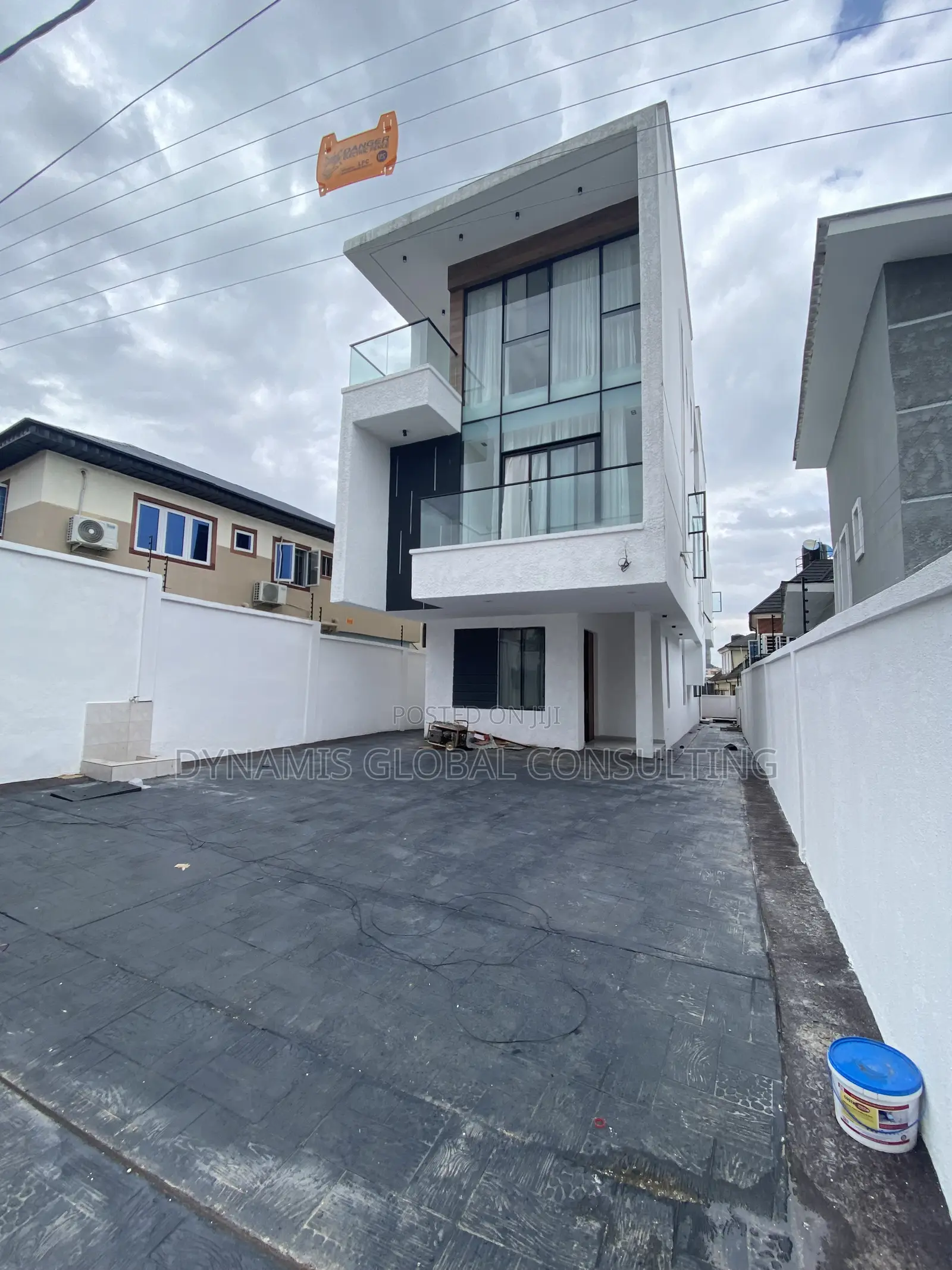 Furnished 5bdrm Duplex in Magodo Phase 1 Gra for sale