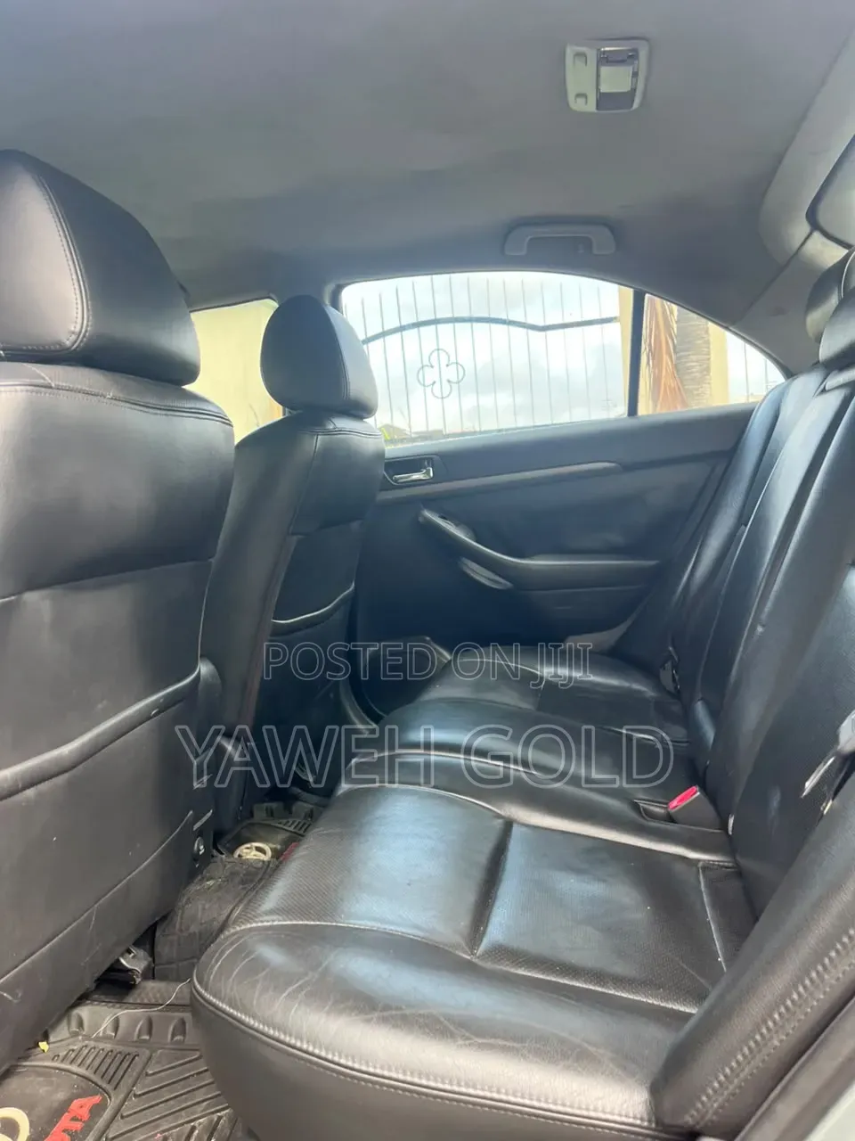 Toyota Avensis Sedan 2005 Green