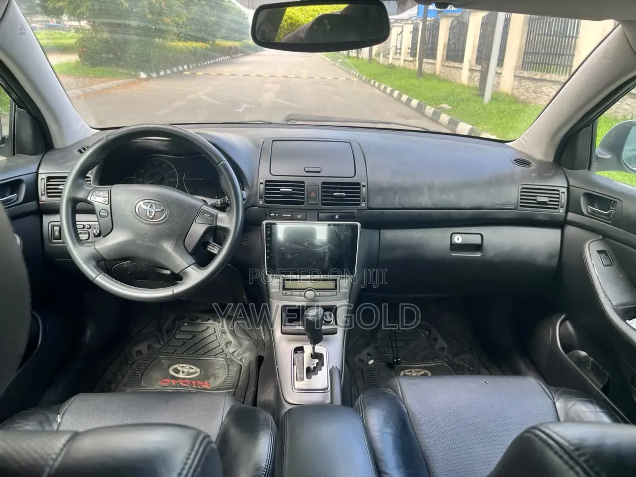 Toyota Avensis Sedan 2005 Green