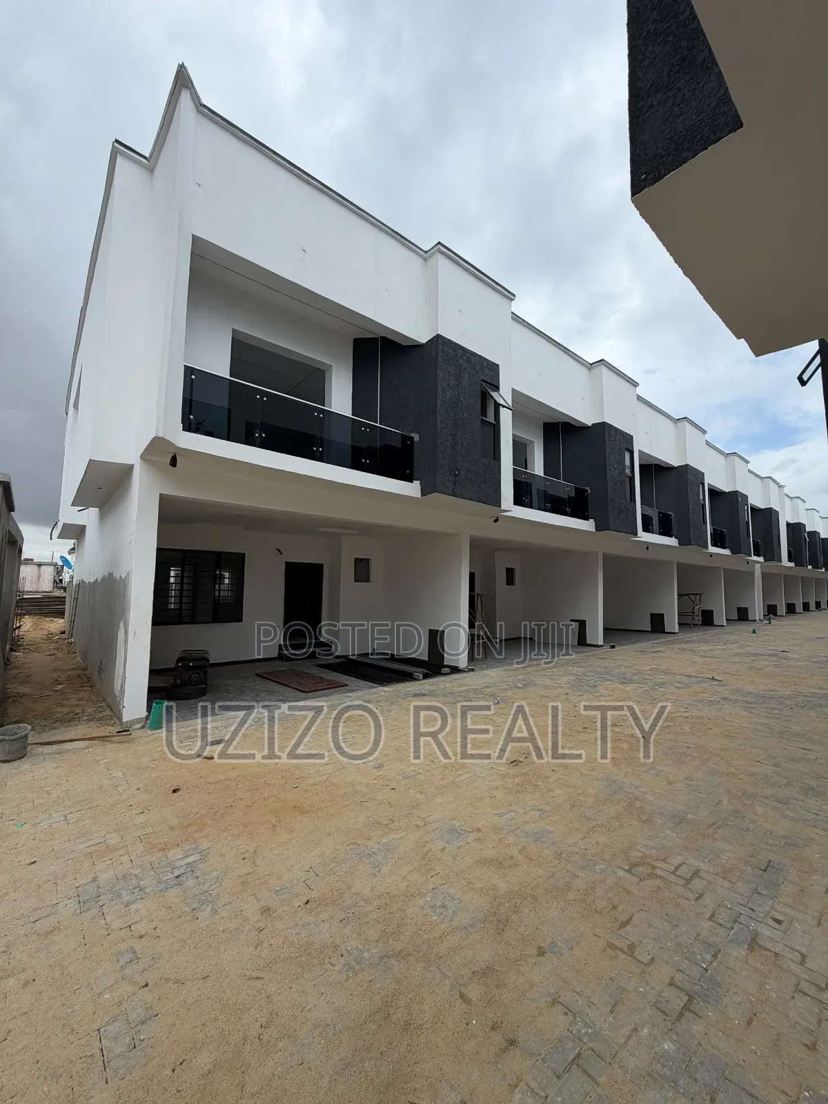 4bdrm Townhouse/Terrace in Vgc Extention for sale