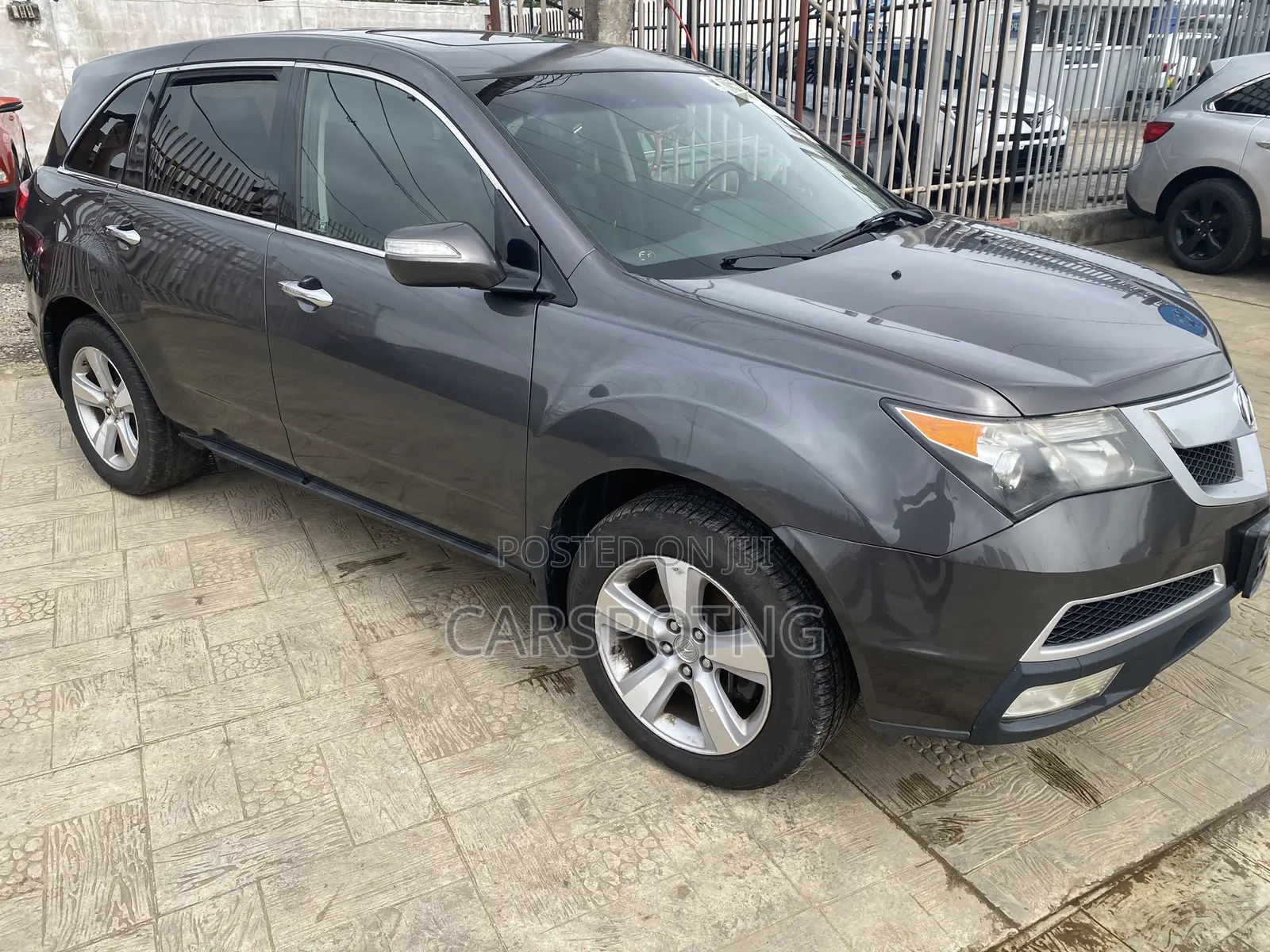 Acura MDX Advance Package SUV AWD (3.7L 6cyl 6A) 2011 Gray