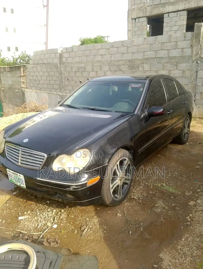 Mercedes-Benz C240 2005 Black