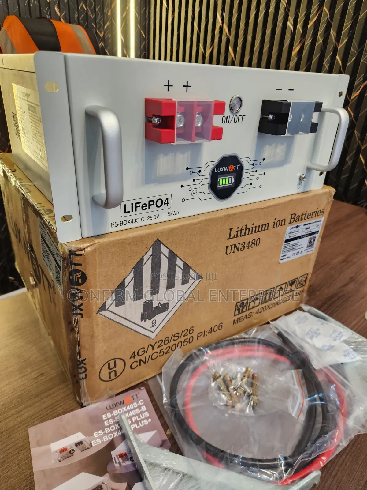 Luxwat 5KWh 24V LiFePO4 Solar Lithium Battery