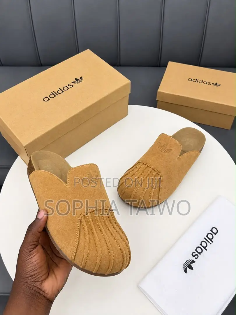 Adidas Halfshoe