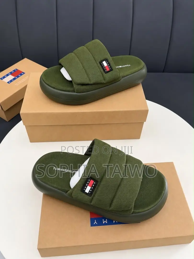 Tommy Hilfiger Slide