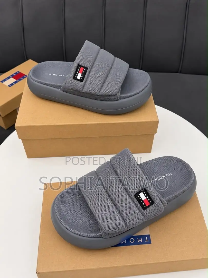 Tommy Hilfiger Slide