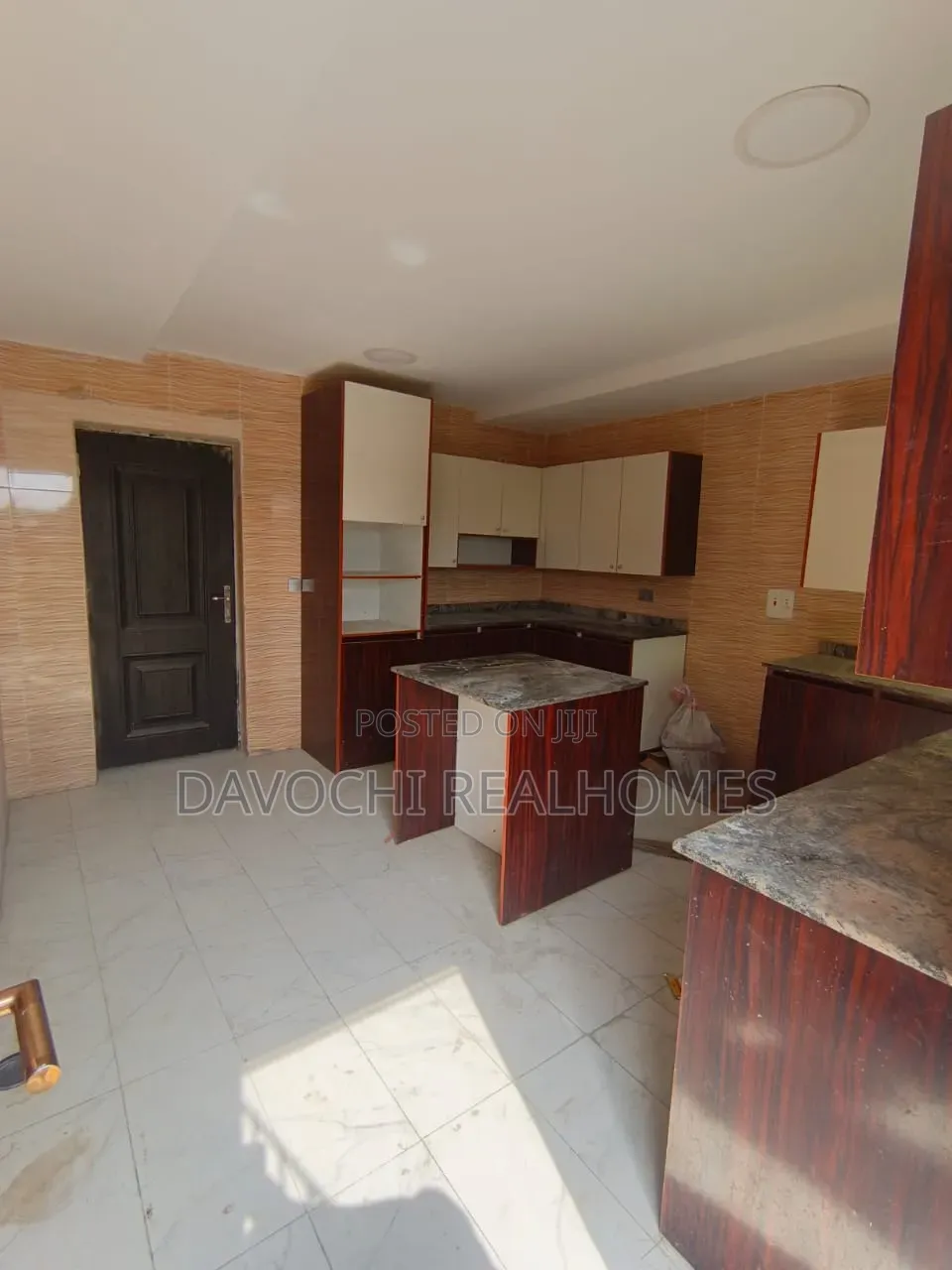 3bdrm Apartment in Sangotedo for rent